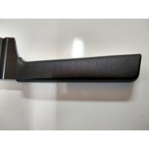 Kuhn Rikon Colori+ Non-Stick Serrated Paring Knife with Safety Sheath (China) - Picture 3 of 9